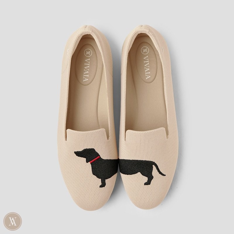 VIVAIA Audrey Round-Toe Embroidered Loafers Dames Almond - Dog | HZV-9267